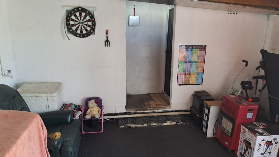1 Bedroom Property for Sale in Kleinvlei Western Cape